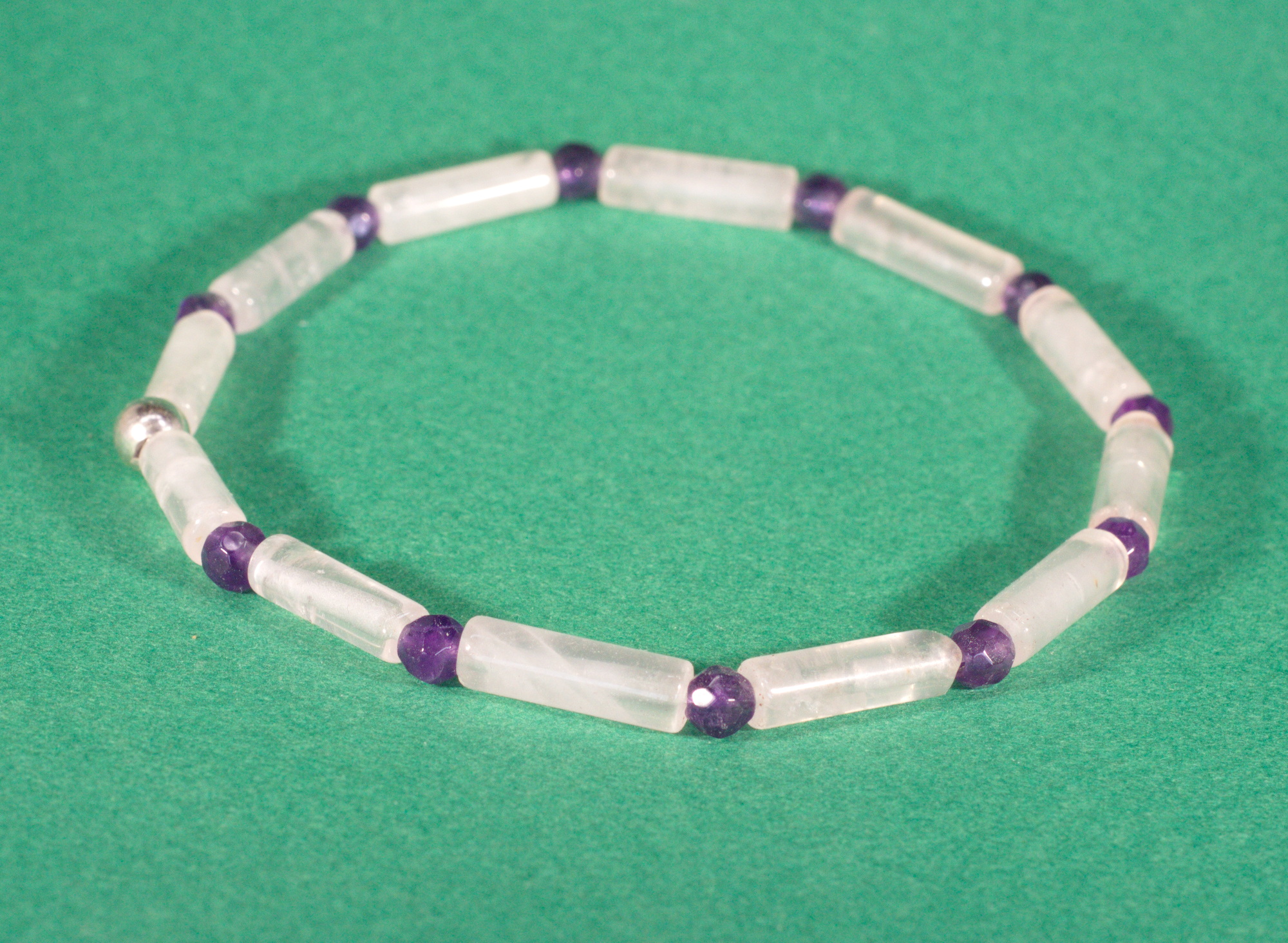 Rosenquarz-Amethyst Edelsteinarmband auf Elastikfaden aufgezogen 