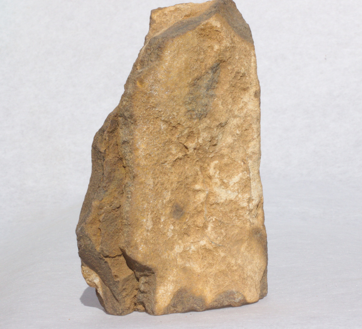 Boulderopal, Rohstein